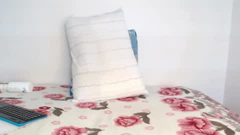 stacey_taylor7 online show from May 8, 9:53 pm
