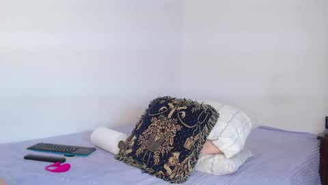 Snapshot of stacey_taylor7 chatting on March 7, 11:18 am stacey_taylor7 online show from March 7, 11:18 am