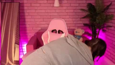 Stacy online show from November 9, 5:26 pm