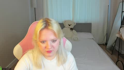 Stacy allenn online show from May 6, 9:26 am
