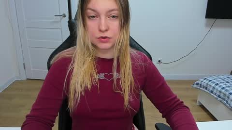 Snapshot of stacy_miraclee chatting on December 30, 7:59 am Stacy online show from December 30, 7:59 am