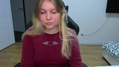 Snapshot of stacy_miraclee chatting on January 26, 4:09 pm Stacy online show from January 26, 4:09 pm