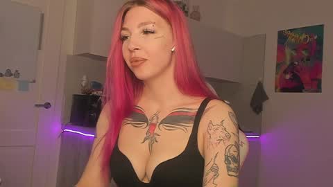 Stacy online show from December 2, 9:45 pm