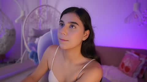 stacycooper_ online show from June 5, 7:08 pm