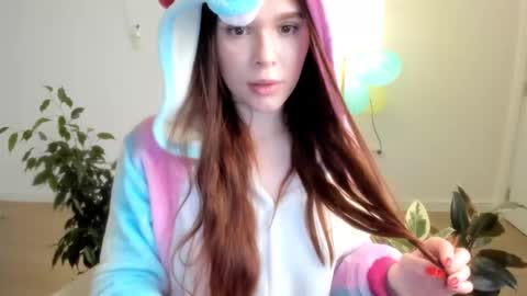 Stacy online show from December 14, 8:04 pm