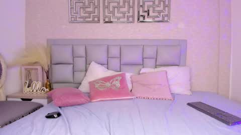 Snapshot of star_doll51 chatting on September 15, 8:32 pm Star Doll online show from September 15, 8:32 pm