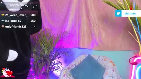 Snapshot of star_mor_ chatting on January 24, 6:14 pm estrellita online show from January 24, 6:14 pm
