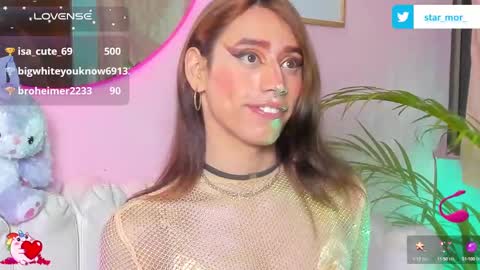 Snapshot of star_mor_ chatting on January 27, 3:26 am estrellita online show from January 27, 3:26 am