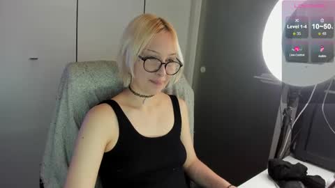 Kate online show from April 21, 8:38 pm