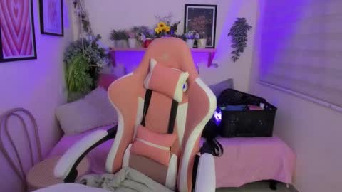Alisson  online show from October 21, 11:52 pm
