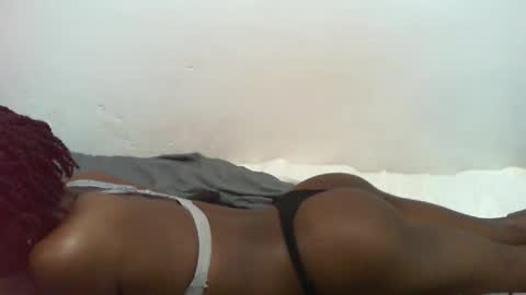 Snapshot of starry_sweetie chatting on September 25, 3:24 am sweetgirl online show from September 25, 3:24 am