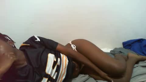 Snapshot of starry_sweetie chatting on September 23, 3:11 am sweetgirl online show from September 23, 3:11 am