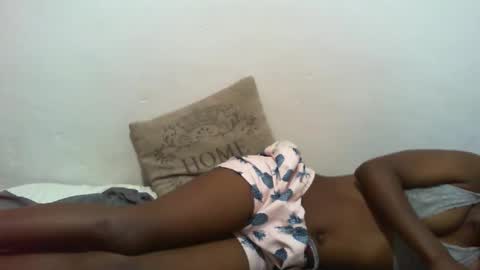 Snapshot of starry_sweetie chatting on September 27, 11:41 am sweetgirl online show from September 27, 11:41 am