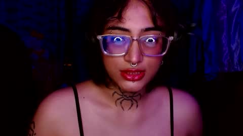      online show from September 25, 7:04 am