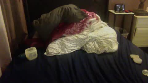 ashtongue online show from December 9, 8:00 am