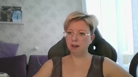 Snapshot of stasya_07 chatting on February 27, 2:21 pm Stasya online show from February 27, 2:21 pm