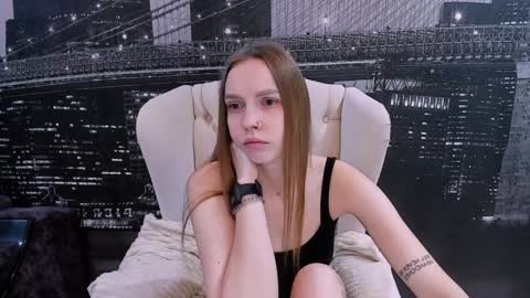 steel_doll online show from December 22, 3:33 am