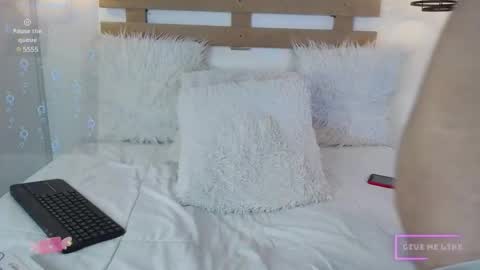 Snapshot of steev_novoa chatting on March 4, 8:02 am Steev online show from March 4, 8:02 am