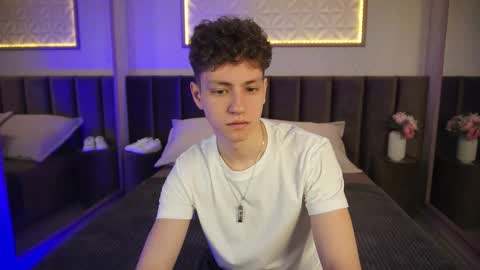 Esrefan online show from March 13, 8:56 pm