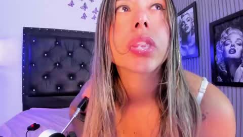 Snapshot of stefanyhorny69 chatting on September 25, 6:04 pm stefanyhorny69 online show from September 25, 6:04 pm