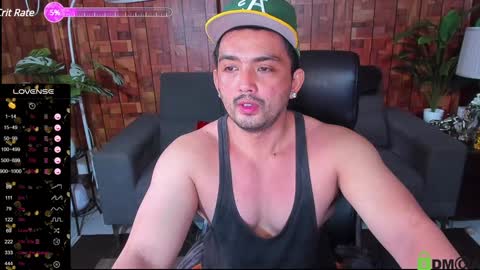 Snapshot of steffan_sebastian chatting on December 8, 2:03 am STEFFAN online show from December 8, 2:03 am