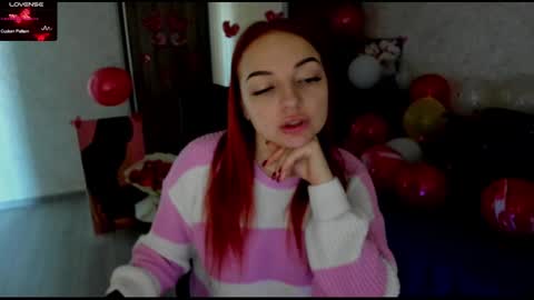 Snapshot of stella__cox chatting on February 17, 6:20 am Stella Cox online show from February 17, 6:20 am
