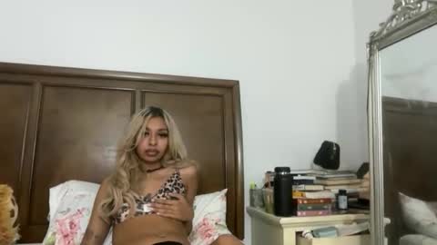 Snapshot of stellaangel chatting on September 24, 1:12 am stellaangel online show from September 24, 1:12 am