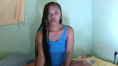 stellah2555 online show from May 5, 12:33 pm