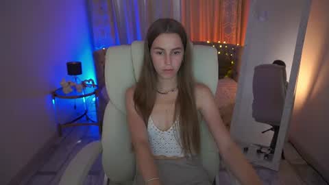 stellahoneywell online show from June 28, 1:29 pm