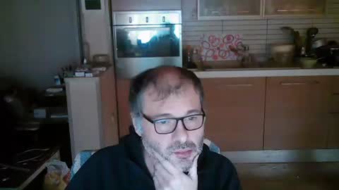 Snapshot of stellar_mesh3d chatting on January 8, 9:21 am Mesh3D online show from January 8, 9:21 am