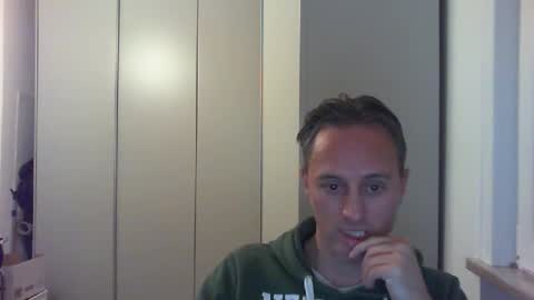 sten015 online show from November 24, 4:49 pm