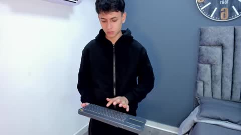 Stephane Rouss online show from November 30, 8:38 pm