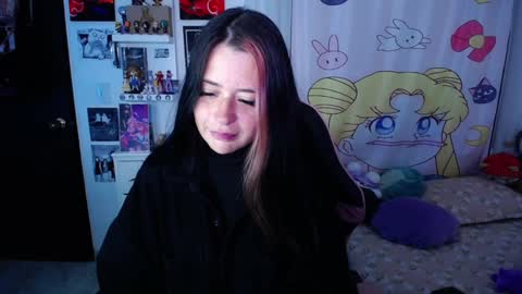 Snapshot of stephani_rousso chatting on February 20, 10:37 pm joha cosmo online show from February 20, 10:37 pm
