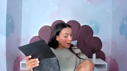 Stefff  online show from March 22, 4:00 pm