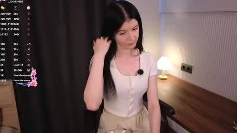 Amelia online show from May 4, 1:45 am
