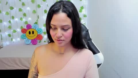 Stephanie  online show from December 27, 8:28 pm