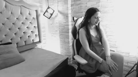 Stephaniesun  online show from April 30, 5:40 pm