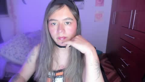 Stephanie  online show from March 25, 2:07 am