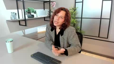 Stephan  online show from May 25, 7:31 pm