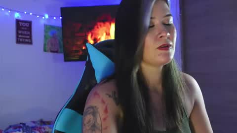 Snapshot of stephany_uwu chatting on February 22, 5:44 am Stephany independient model online show from February 22, 5:44 am