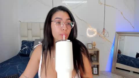 Stefanny online show from February 25, 10:20 pm