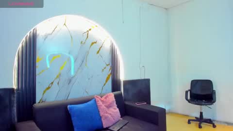 stephy_anzel online show from November 7, 8:44 pm