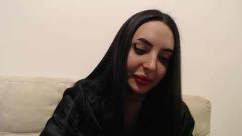 Snapshot of stepmommy19 chatting on February 22, 10:42 pm StepMommy19 online show from February 22, 10:42 pm