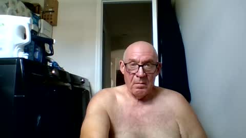 stevejons47 online show from August 3, 3:51 pm
