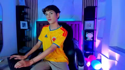 Sthepano  online show from June 24, 3:46 am
