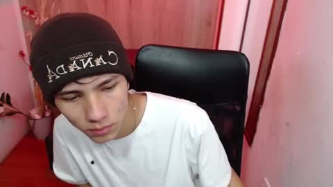 Stich online show from February 18, 12:16 pm