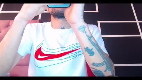 stiven online show from November 2, 3:12 pm