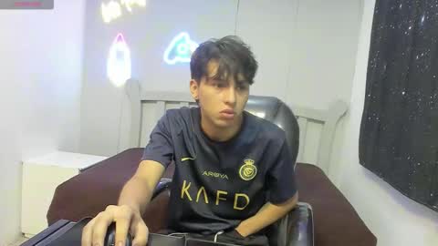 Stiwen online show from January 17, 1:09 pm