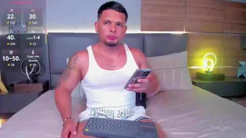Snapshot of stone_lee_ chatting on September 27, 6:00 am Stone Lee online show from September 27, 6:00 am