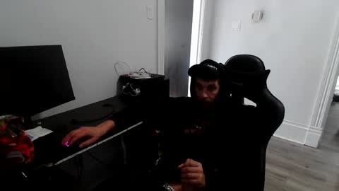stonedpanda77 online show from July 30, 1:23 pm